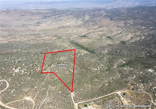 2nd image of 1 Oak Dr, Hemet, CA 92544 | MLS# NP26047850