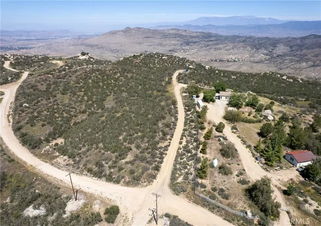 4th image of 1 Oak Dr, Hemet, CA 92544 | MLS# NP26047850