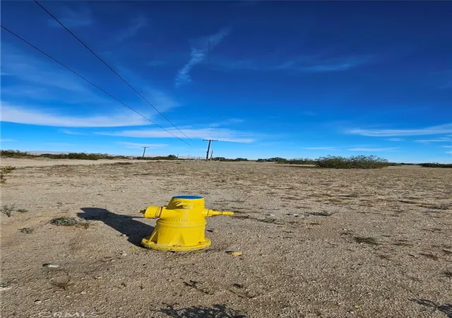 Land for sale at 800 Mesa Dr, Twentynine Palms, CA 92277 | MLS# HD26048402 | Listing updated on 2026-03-05
