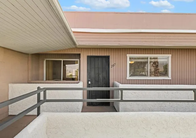 Photo 1 of Sale Pending at 420 N Villa #207, Palm Springs, CA 92262 | MLS# 219144262DA | Listing updated on 2026-03-16
