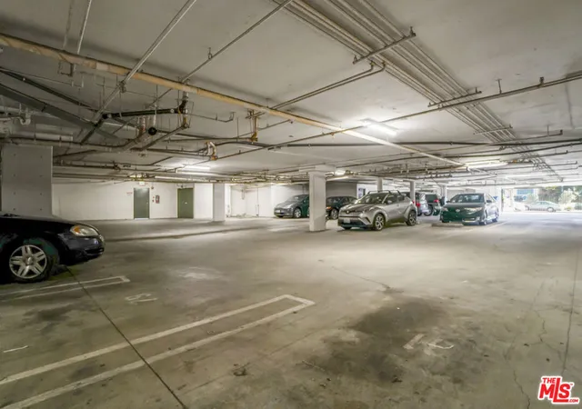 11th image of 6925 Kittyhawk Ave, Los Angeles, CA 90045 | MLS# 26660277