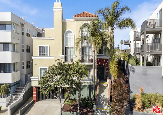 1st image of 6925 Kittyhawk Ave, Los Angeles, CA 90045 | MLS# 26660277