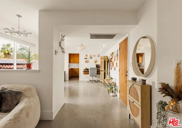 3rd image of 2260 N Cahuenga Blvd #405, Los Angeles, CA 90068 | MLS# 26659903