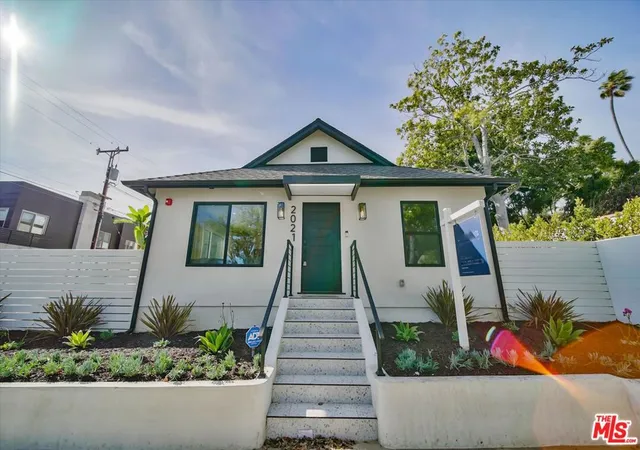 Homes for sale in Santa Monica, CA | 2021 Idaho Ave, Santa Monica, CA 90403 | MLS# 26660317
