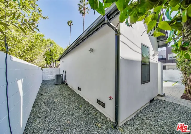 Homes for sale in Santa Monica, CA | 2021 Idaho Ave, Santa Monica, CA 90403 | MLS# 26660317