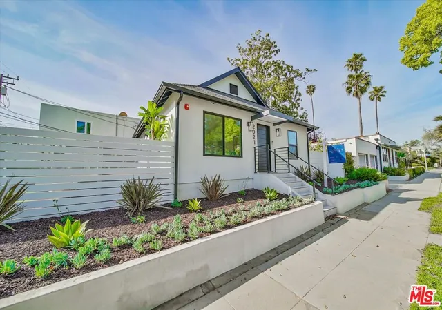 Homes for sale in Santa Monica, CA | 2021 Idaho Ave, Santa Monica, CA 90403 | MLS# 26660317