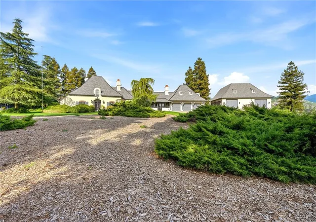 4th image of 31311 Melanie Ct, Springville, CA 93265 | MLS# PI26047325