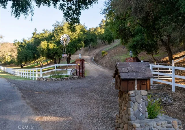 3rd image of 4086 E Oak Trail Rd, Santa Ynez, CA 93460 | MLS# SC26048686