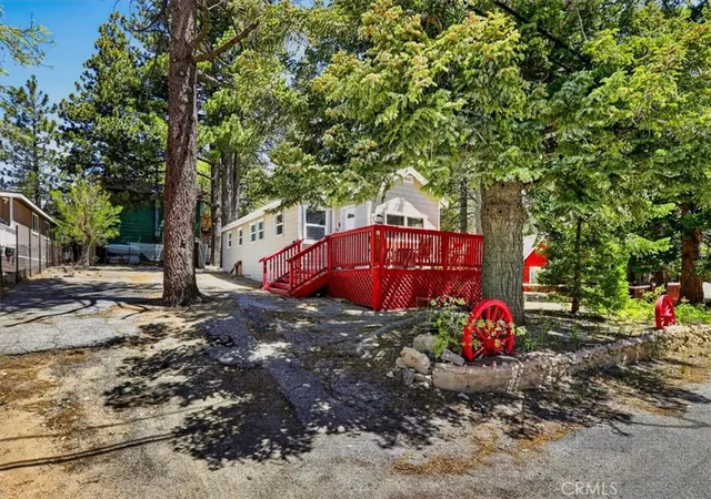 3rd image of 33424 Holcomb Creek Dr, Green Valley Lake, CA 92341 | MLS# DW26036669