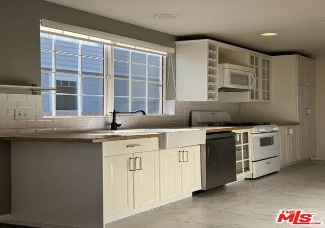 4th image of 4503 Tobias Ave, Sherman Oaks, CA 91403 | MLS# 26660261