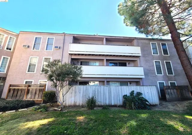 Homes for sale in Concord, CA | 1699 Laguna St, Concord, CA 94520