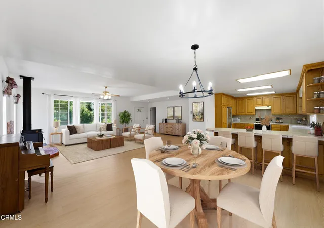 4th image of 15811 Calle El Capitan, Green Valley, CA 91390 | MLS# V1-35031