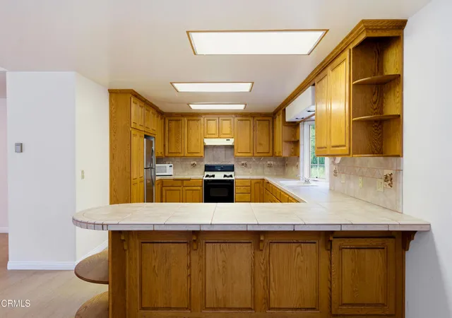 5th image of 15811 Calle El Capitan, Green Valley, CA 91390 | MLS# V1-35031