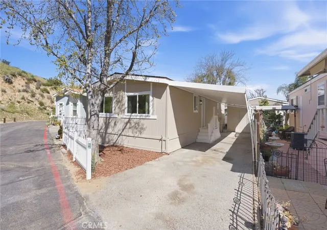 Homes for sale in Castaic, CA | 30000 Hasley Canyon #16, Castaic, CA 91384 | MLS# SR26048971
