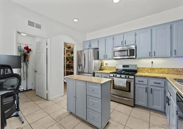 5th image of 6373 Avenida De Las Vistas, San Diego, CA 92154