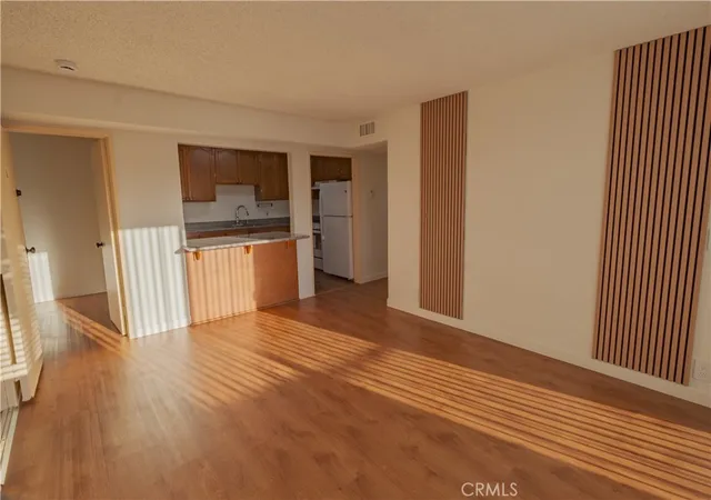 Photo 3 of Condo for sale at 1140 Pacific Ave #20, Long Beach, CA 90813 | MLS# DW26042517 | Listing updated on 2026-10-02