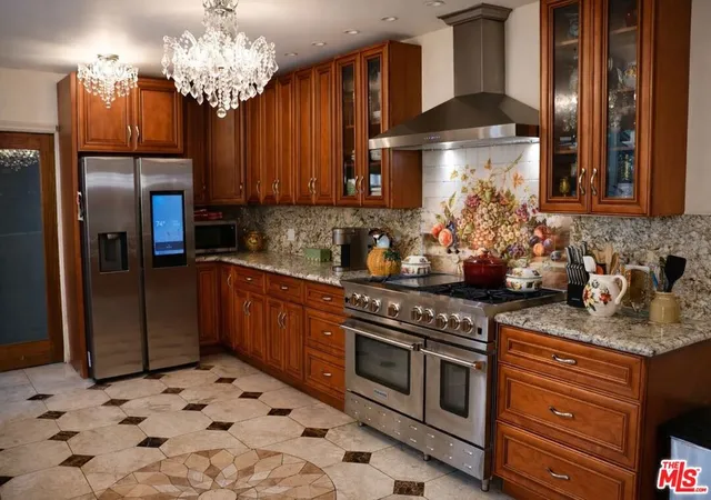 5th image of 1538 N Crescent Heights Blvd, West Hollywood, CA 90046 | MLS# 26660425