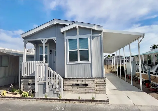 1st image of 675 W Oakland Ave #F7, Hemet, CA 92543 | MLS# SW26049273