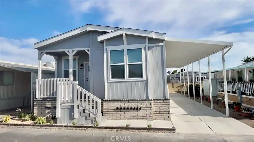 Photo 1 of Manufactured home for sale at 675 W Oakland Ave #F7, Hemet, CA 92543 | MLS# SW26049273 | Listing updated on 2026-10-13