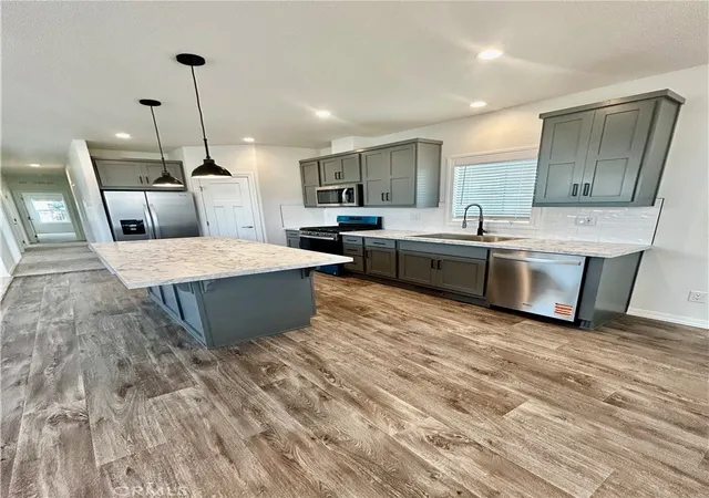 5th image of 675 W Oakland Ave #F7, Hemet, CA 92543 | MLS# SW26049273