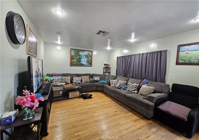 3rd image of 33124 Case, Lake Elsinore, CA 92530 | MLS# SW26048284