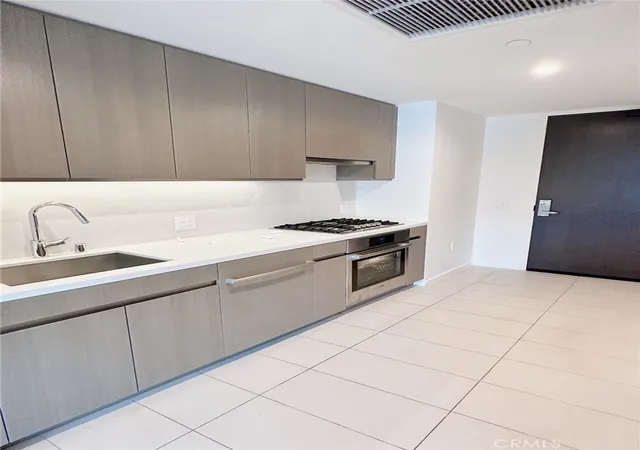 2nd image of 889 Francisco #2505, Los Angeles, CA 90017 | MLS# AR26032538