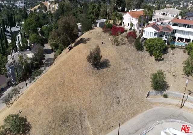 5th image of 5015 Calatrana Dr, Woodland Hills, CA 91364 | MLS# 26660817