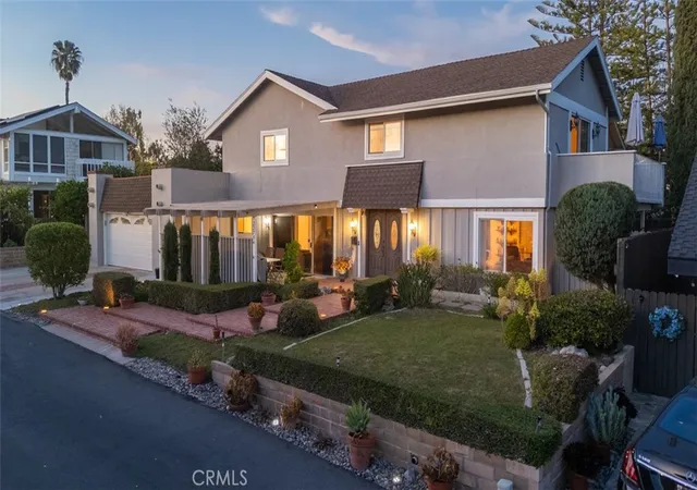 Photo 1 of Sale Pending at 22754 Islamare Ln, Lake Forest, CA 92630 | MLS# OC26047918 | Listing updated on 2026-10-01