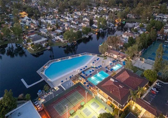 Photo 3 of Sale Pending at 22754 Islamare Ln, Lake Forest, CA 92630 | MLS# OC26047918 | Listing updated on 2026-10-01