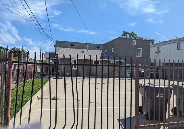 Photo 3 of Multi family home for sale at 926 East 11th, Long Beach, CA 90813 | MLS# PW26049573 | Listing updated on 2026-09-17
