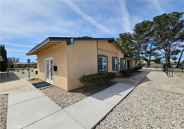 Photo 4 of House for sale at 21905 Powhatan, Apple Valley, CA 92308 | MLS# CV26015223 | Listing updated on 2026-03-06