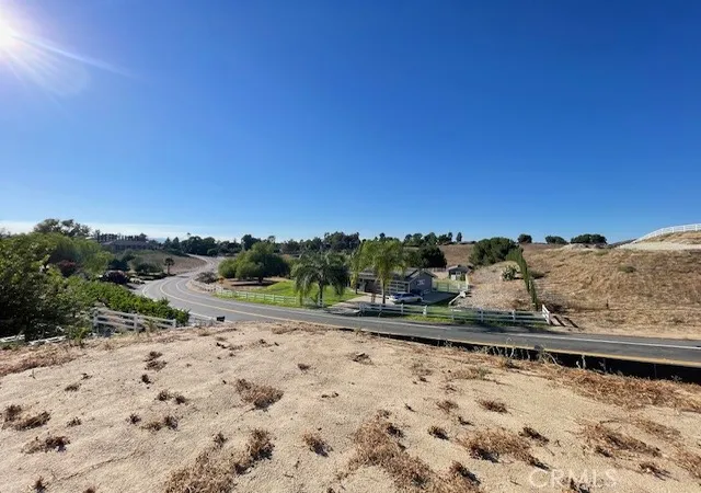 3rd image of 30551 Via Norte, Temecula, CA 92591 | MLS# SW26049065