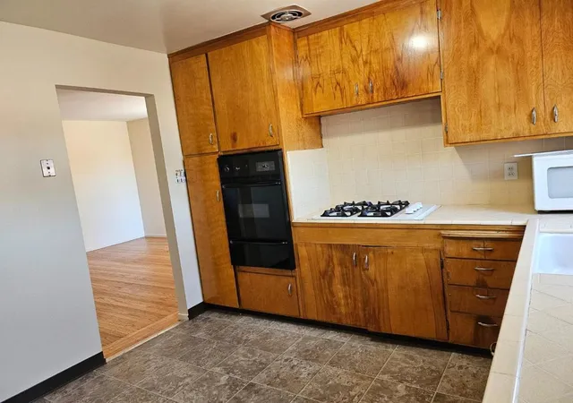 47th image of 297 N San Anselmo Ave, San Bruno, CA 94066 | MLS# ML82031947