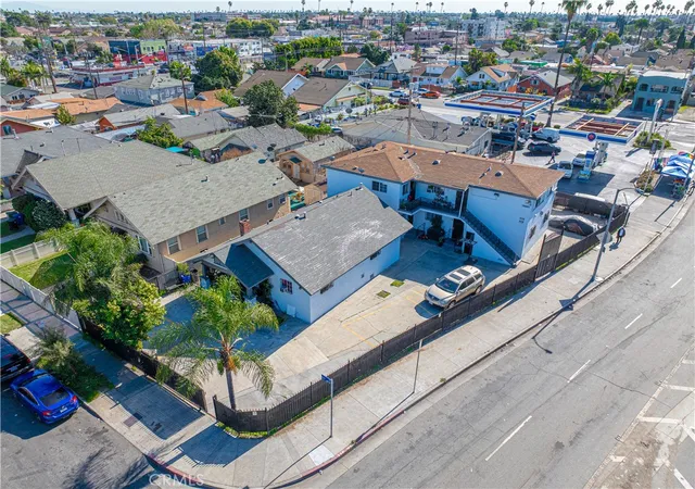 2nd image of 340 W 62nd St, Los Angeles, CA 90003 | MLS# OC26017109