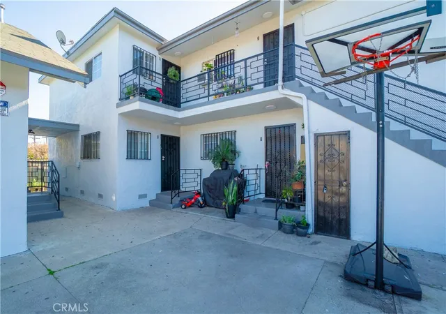 5th image of 340 W 62Nd St, Los Angeles, CA 90003 | MLS# OC26017109