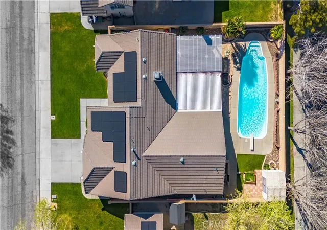 Photo 2 of Single family home for sale at 2709 Sandstone Ct, Palmdale, CA 93551 | MLS# SR26049797 | Listing updated on 2026-10-01