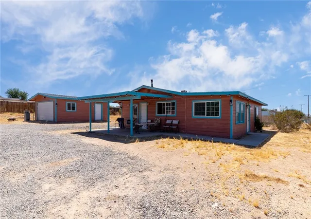 Photo 3 of Single family home for sale at 28157 Church St, Barstow, CA 92311 | MLS# IV26049928 | Listing updated on 2026-05-27