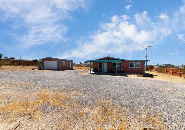 Photo 4 of Single family home for sale at 28157 Church St, Barstow, CA 92311 | MLS# IV26049928 | Listing updated on 2026-05-27