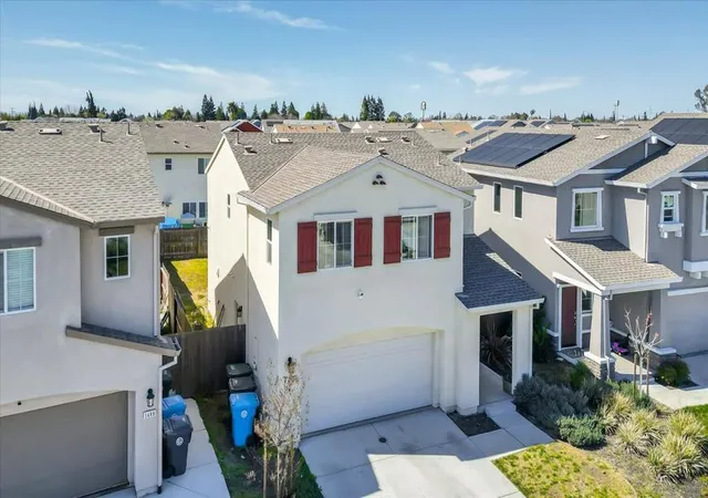 Homes for sale in Manteca, CA | 1415 Crimson Ln, Manteca, CA 95336 | MLS# ML82037578