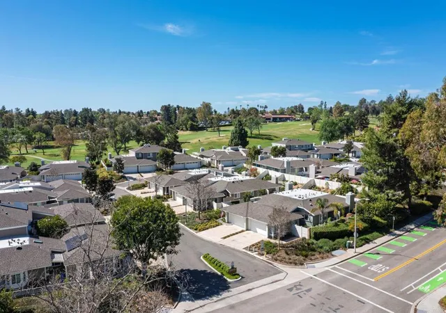 Homes for sale in Vista, CA | 1015 Gleneagles Pl, Vista, CA 92081 | MLS# NDP2602182