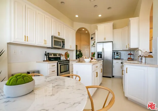 4th image of 71638 Laura Ln, Twentynine Palms, CA 92277 | MLS# 26661197
