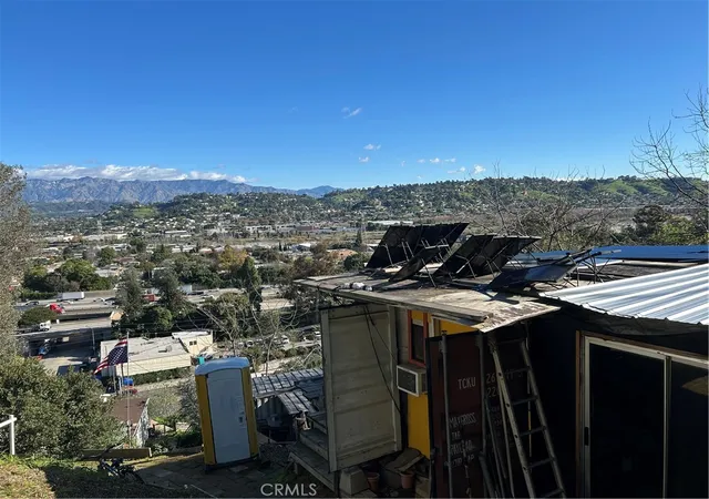 2nd image of 1904 1908 Rosebud Ave, Los Angeles, CA 90039 | MLS# RS26050034