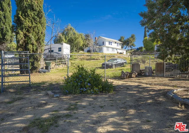 Homes for sale in Yucaipa, CA | 12273 Overcrest Dr, Yucaipa, CA 92399 | MLS# 26659899