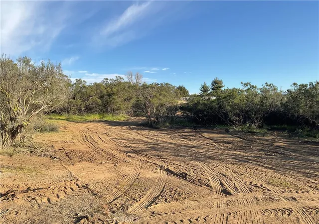 3rd image of 687 Saddleback Dr, Aguanga, CA 92536 | MLS# SW26050175