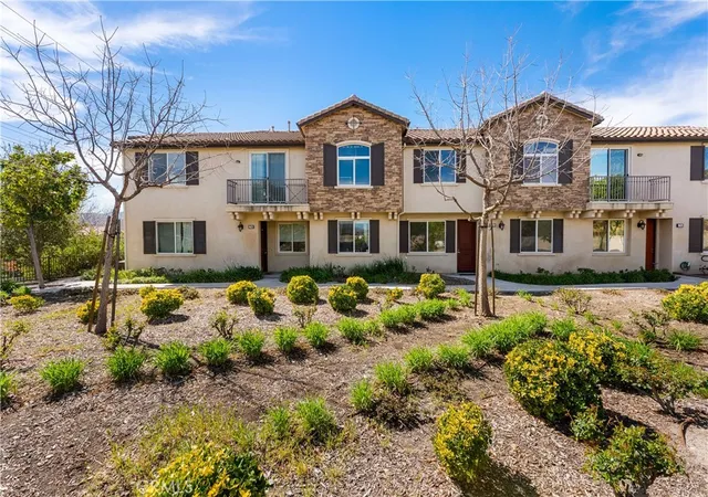 Condo for sale at 27968 Avalon, Canyon Country, CA 91351 | MLS# SR26050261
