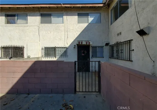 Homes for sale in Long Beach, CA | 2020 W 23 #17, Long Beach, CA 90810 | MLS# PW26048370