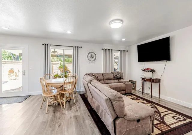 5th image of 615 Heron Dr, Los Banos, CA 93635 | MLS# ML82037641