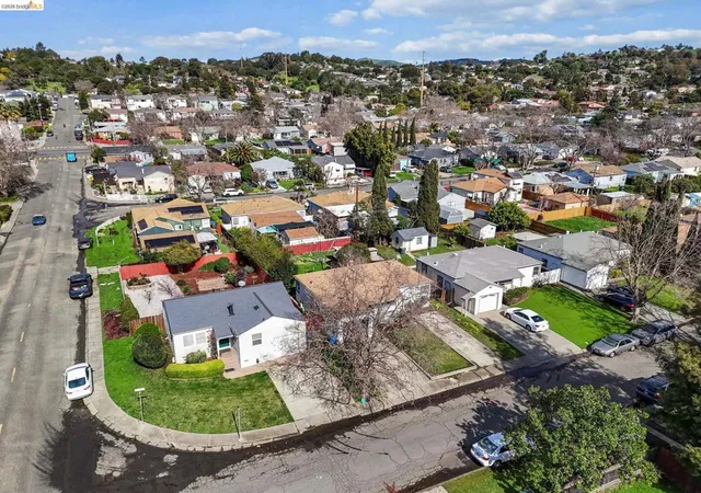 Photo 3 of Single family home for sale at 104 Foster St, Vallejo, CA 94591 | MLS# 41126390 | Listing updated on 2026-04-05