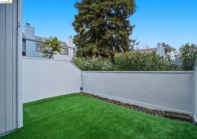 33rd image of 18018 18018 Sahara Rd, Hayward, CA 94541 | MLS# 41126400