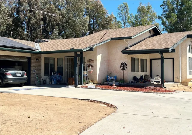 Photo 1 of Single family home for sale at 27440 Cornell St, Hemet, CA 92544 | MLS# SW26050341 | Listing updated on 2026-10-03
